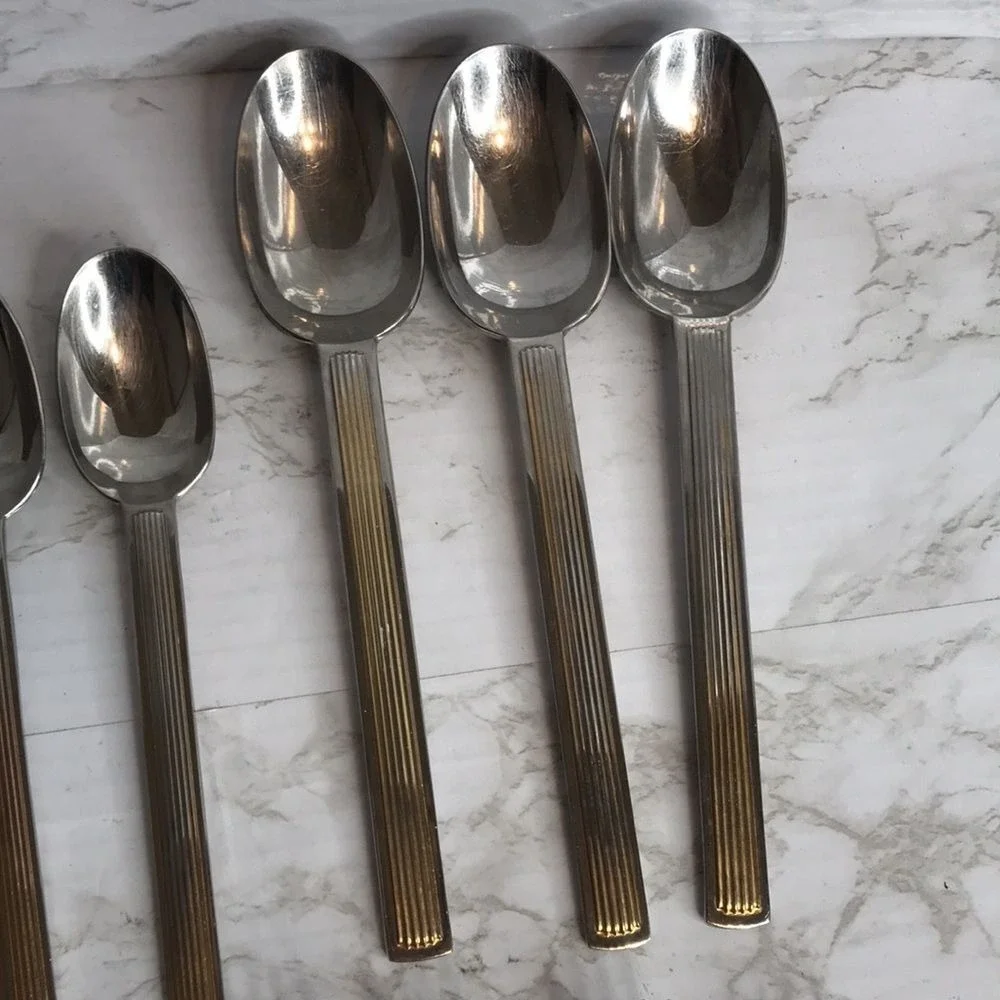 Reed & Barton Apollo Gold 18/8 Stainless Flatware 30 Piece Set Silverware